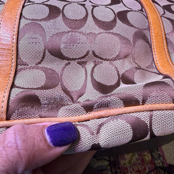 FINAL MARKDOWN Coach City Tote with Signature Logo in Tan and Brown - Picture 15 of 16